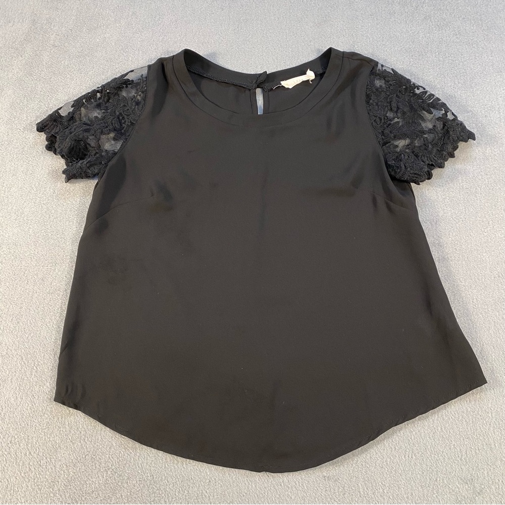 Lush Women’s Black Lace Sheer Short Sleeves Top, Round Neck, size XS